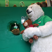 画像をギャラリービューアに読み込む, 【全国配送】ANAKUMA BOTTLE〜Green Vest〜